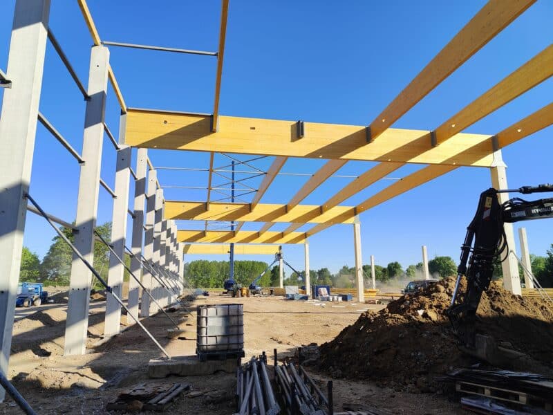 een werf in volle opbouw